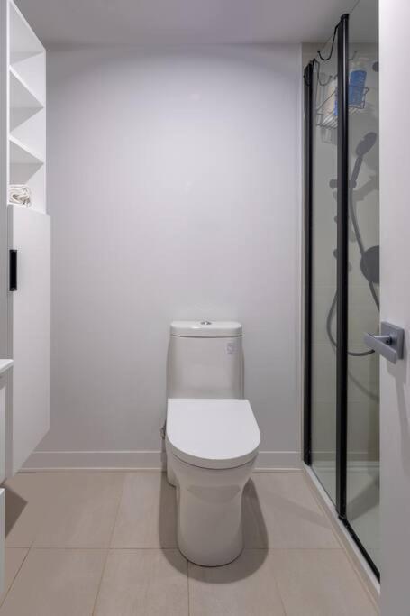Furnished With Balcony - Downtown #311784 Apartamento